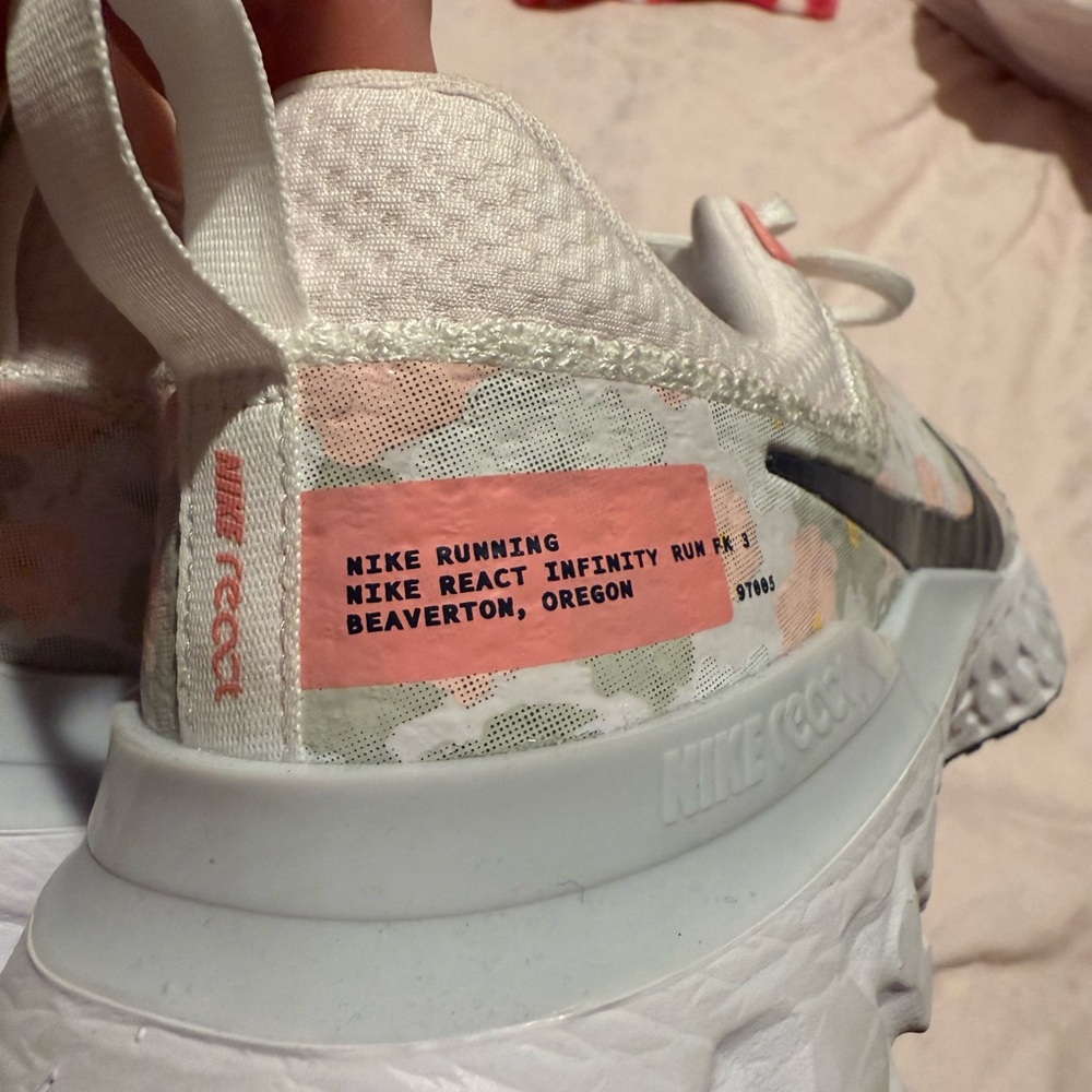 Nike Kids Running Shoes - barely worn - White and Pink